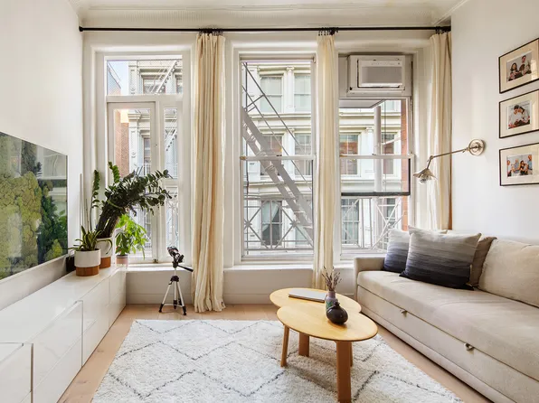 75 Grand Street image 12 of 19