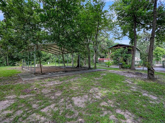4th image of 2207 Arendale Ln