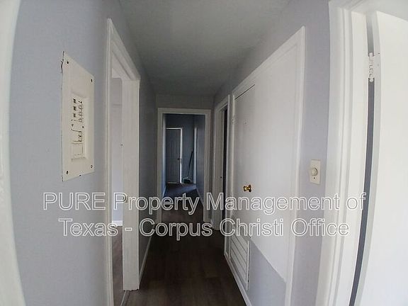 4th image of 1506 Crosby St