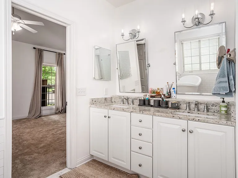 7179 Fernridge Dr — Photo 16