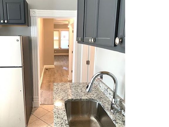 5th image of 7351 S Kenwood Ave #2