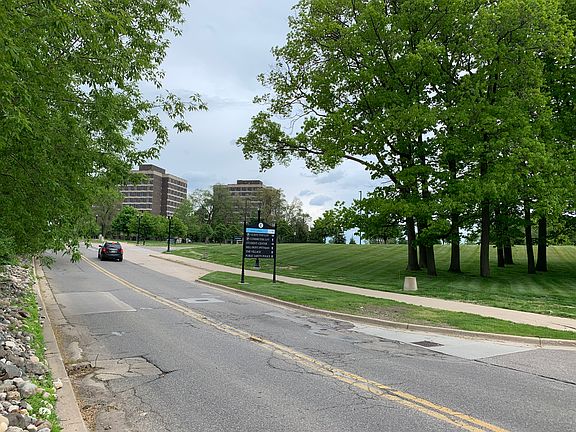 2nd image of 803 Collegewood Dr