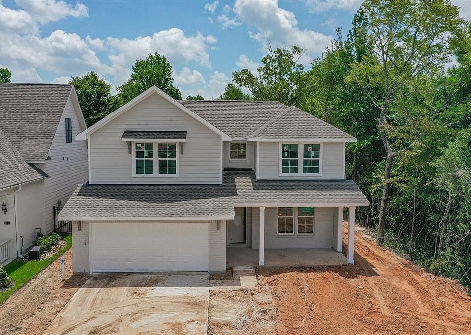 1st image of 110 Crescent City Dr