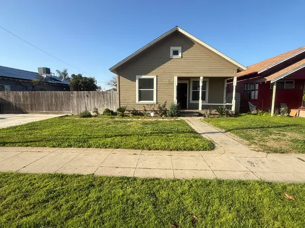 229 S J Street, Dinuba, CA 93618