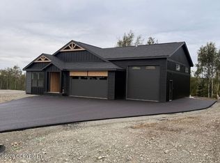 2609 W Longview Cir, Wasilla, AK 99654