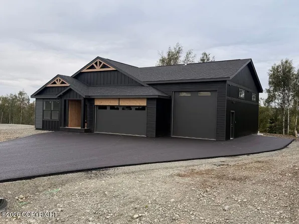 2609 W Longview Cir, Wasilla, AK 99654