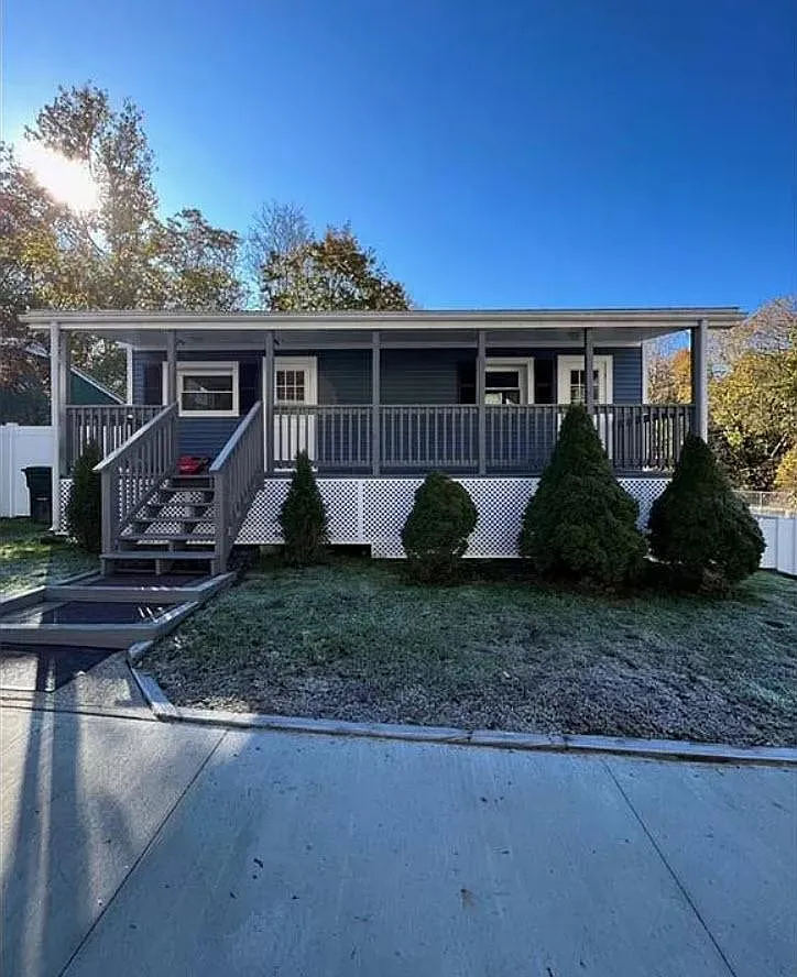 68 Myrtle Ave, Ansonia, CT 06401 HotPads