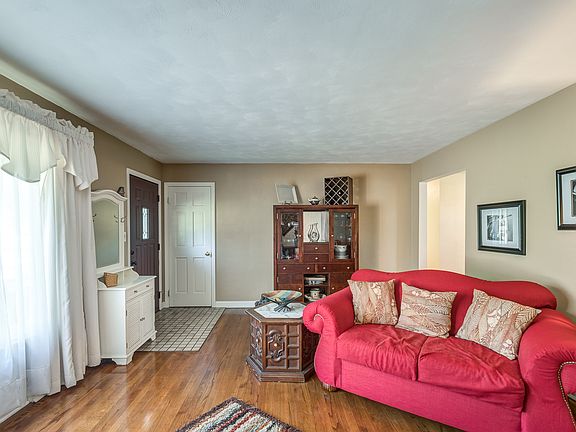5th image of 2669 Blue Rock Dr