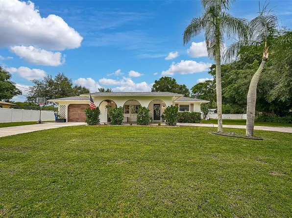 4447 Denice Ln, Sarasota, FL 34232