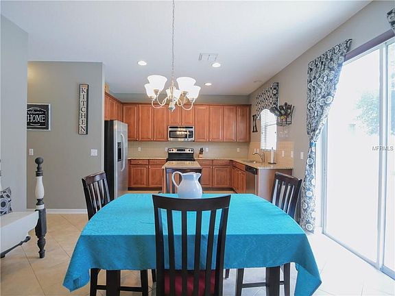 4th image of 3661 Oak Brook Ln