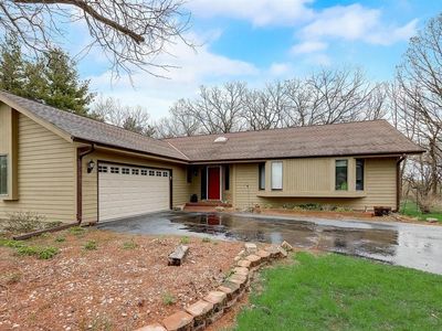 502 Thomas Rd, Wales, WI, 53183