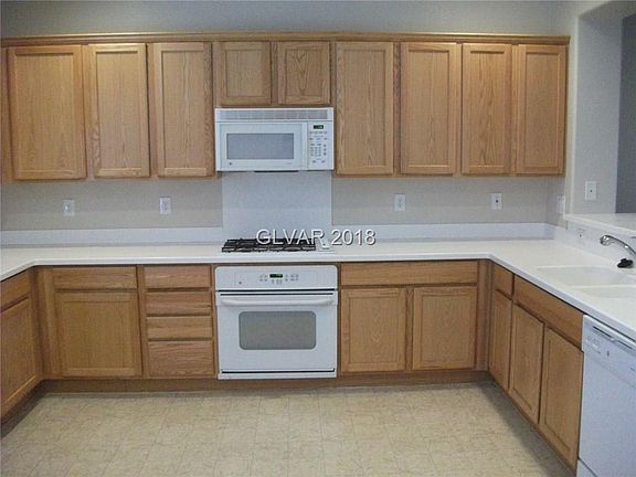 5th image of 3221 Brambling Ave