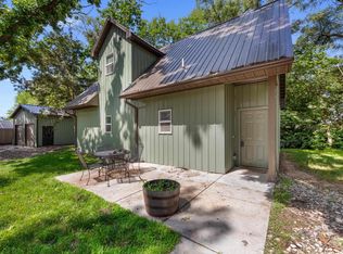 503 W 23rd St, North Newton, KS 67117