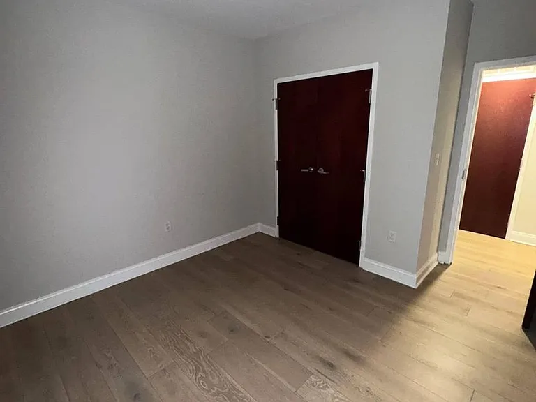 56 Imlay St — Photo 8