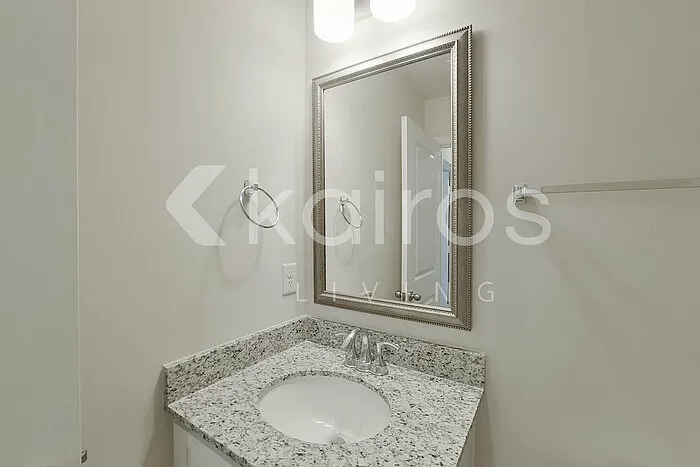 2401 Banyon Cir — Photo 17