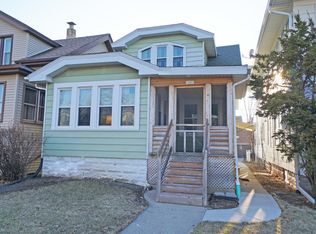1605 S 77th St, West Allis, WI 53214