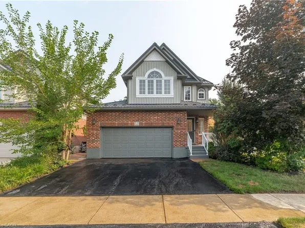 610 Violet St, Waterloo, ON N2V 2V9