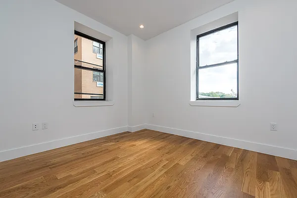 Rented by Nooklyn NYC LLC | media 78