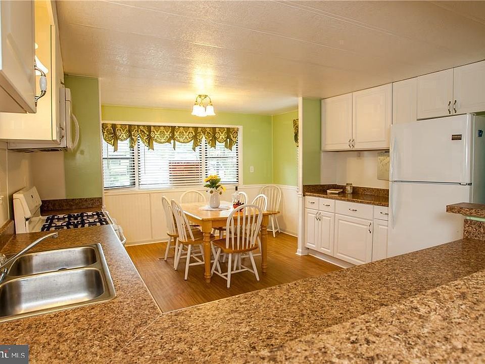 1st image of 36296 E Estate Dr