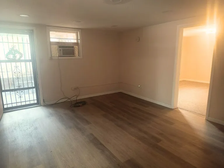 1404 Martin Ln #C — Photo 13