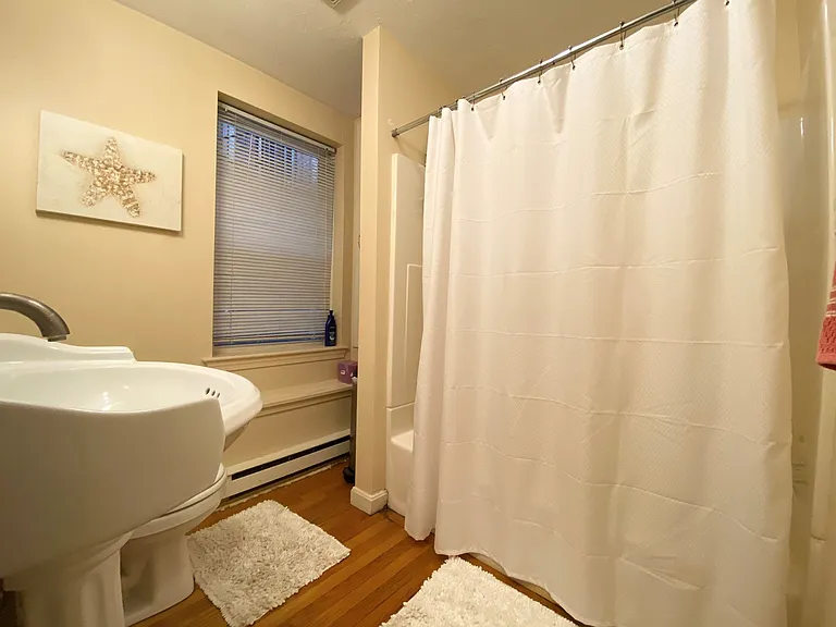 38 Charter St #3 — Photo 15