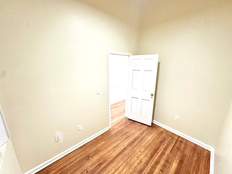 105 Bank St #4A — Photo 8
