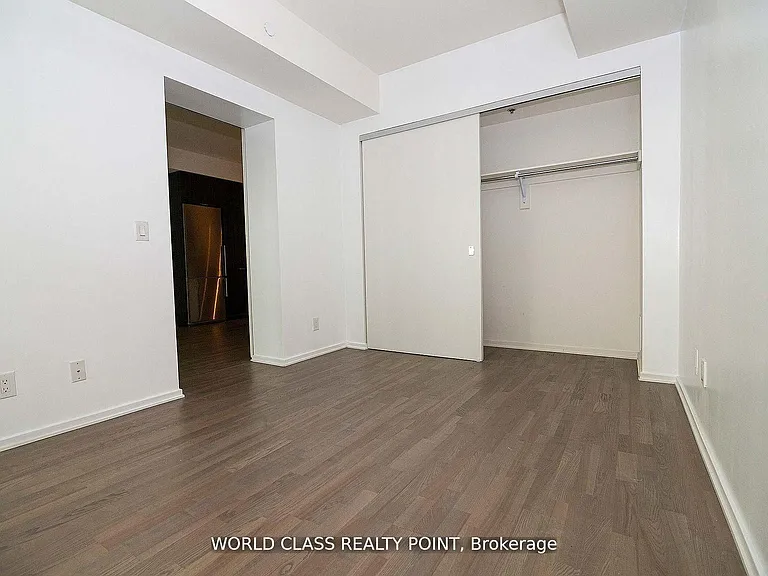 1 Bloor St E #1511 — Photo 9