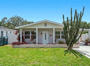 6810 Livingston Ave N, Saint Petersburg, FL 33702