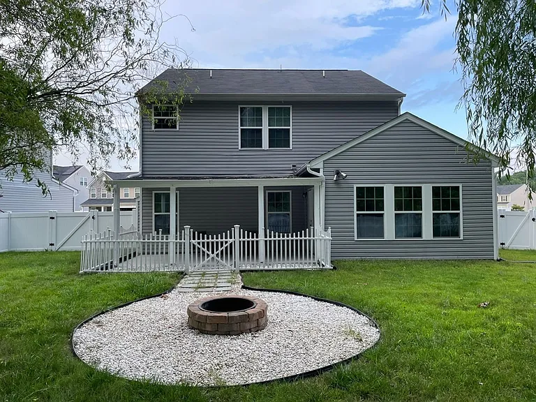 583 Newman Dr — Photo 21