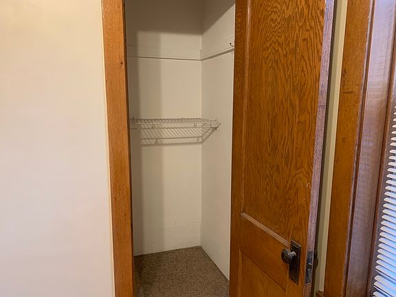 4th image of 4039 N Southport Ave #1