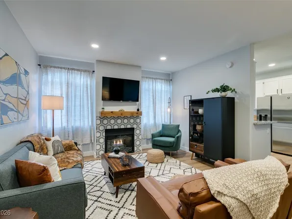 75 N Valle Verde Dr APT 1511, Henderson, NV 89074