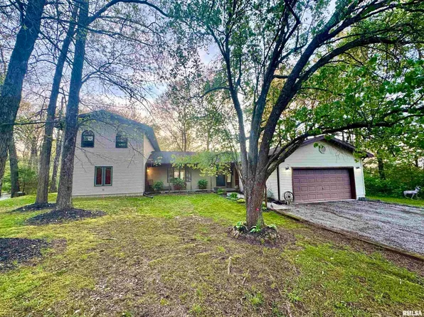 15013 Circle M Rd, Sesser, IL 62884
