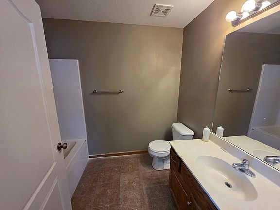4th image of 1109 Kimmy Ln APT A