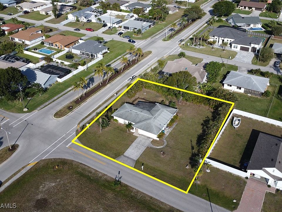 1st image of 455 SE 16th Pl
