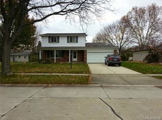 1272 Ashley Dr, Troy, MI 48085