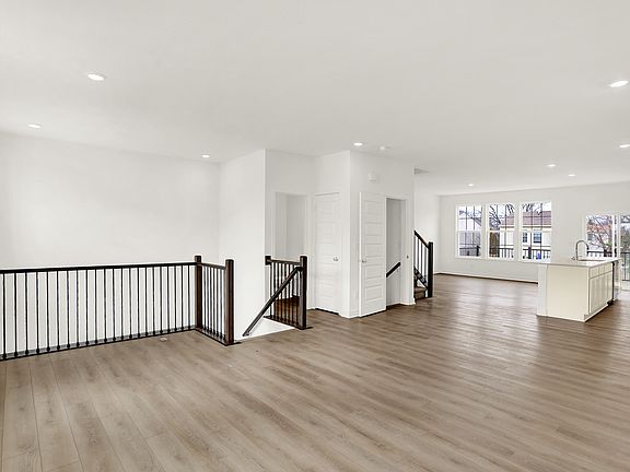 Saratoga Village Homesite 43 E Flex Room 5