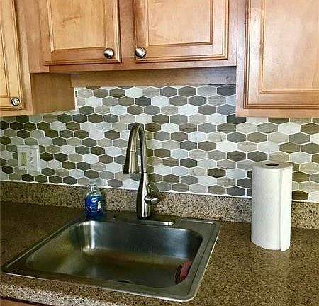 5th image of 2660 NE 8th Ave APT 201