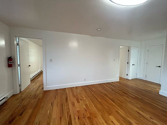 4th image of 590 Bergen Ave #U-00b9