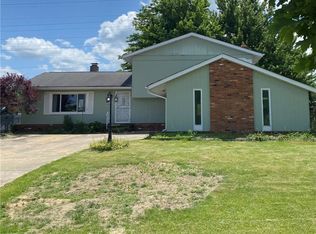 13911 Bennington Blvd, Middleburg Heights, OH