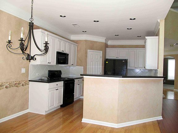 5th image of 4137 Kingsley Park Ct