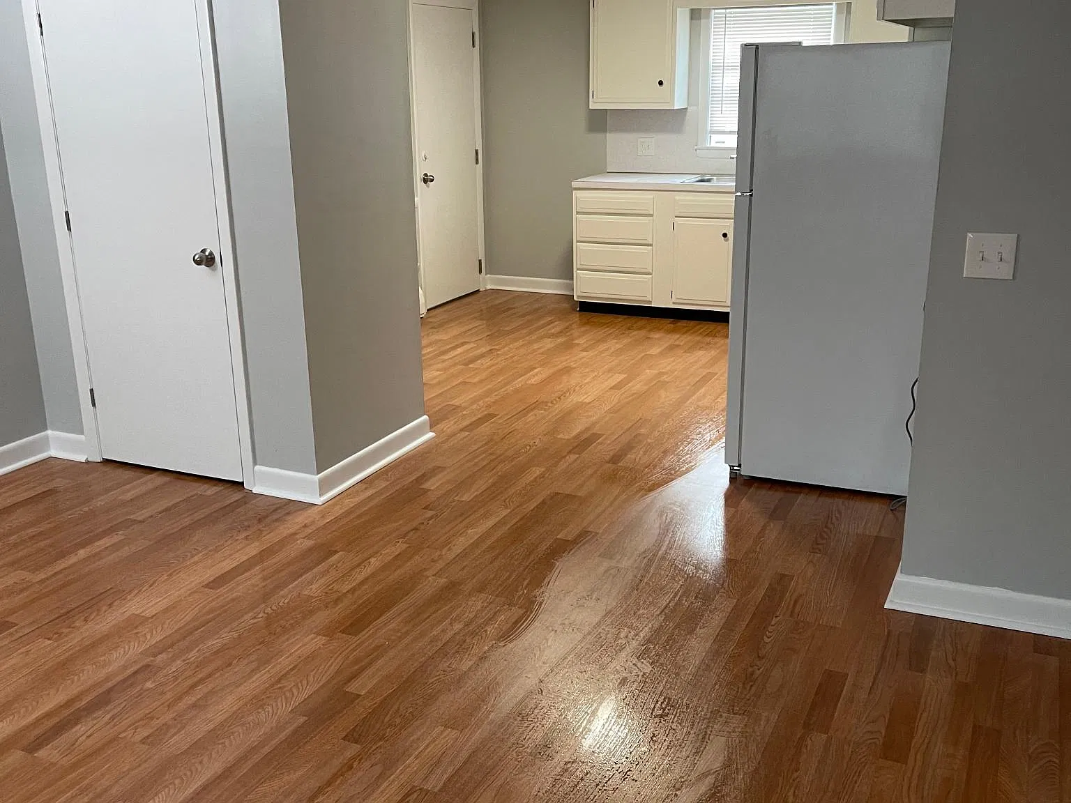 11 Lawrence Ave — Photo 1