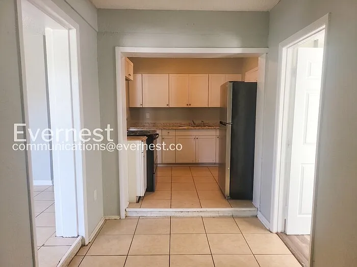 2175 W 16th St — Photo 9