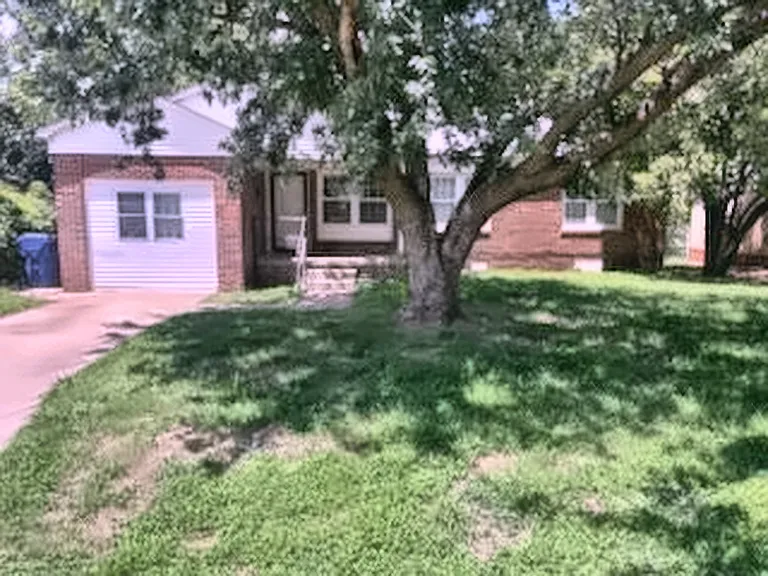 932 W Choctaw St — Photo 1