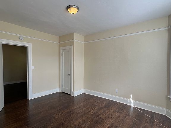 4th image of 222 S Eureka St APT 1