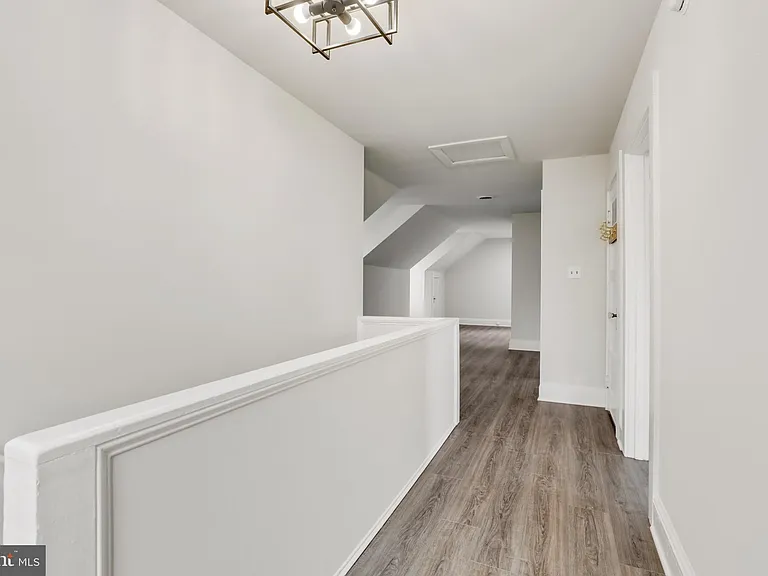 707 N Hickory Ave #3 — Photo 14