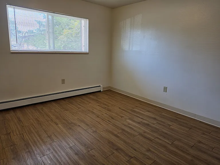 1456 Bunting Ave #1 — Photo 7