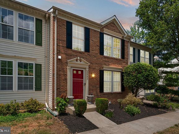 2nd image of 5962 Edgehill Ct