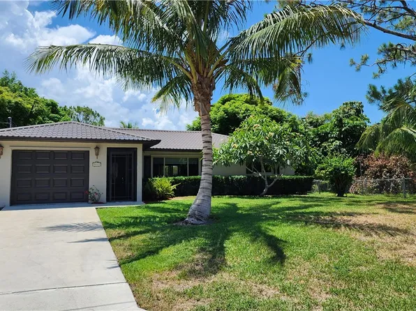 5010 27th Pl SW, Naples, FL 34116