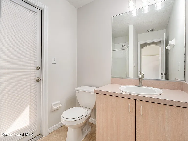 1198 Kenmore St NW — Photo 23