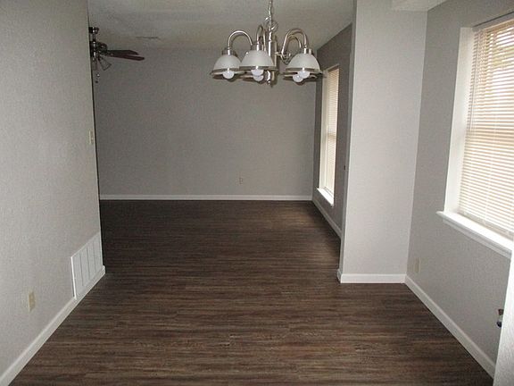 5th image of 13622 S Glen St E